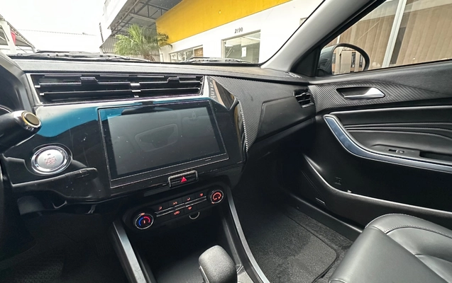 imagem-https://www.socarrao.com.br/sc-vehicle-images-prod/4261276/1790950960161-SU1HXzAzNDEuanBlZw.jpeg