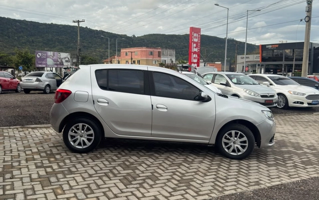 imagem-https://www.socarrao.com.br/sc-vehicle-images-prod/4261295/1790951065717-pD9HRzMGds5sMGiqyP8BdaXn2HgqvNeS.jpg