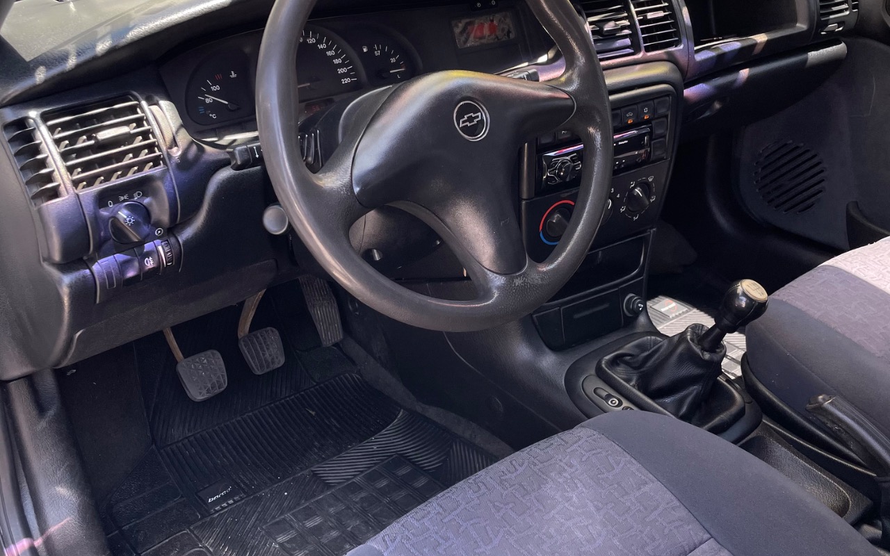 imagem-https://www.socarrao.com.br/sc-vehicle-images-prod/4261392/1790952057093-SU1HXzY1OTYuanBlZw.jpeg