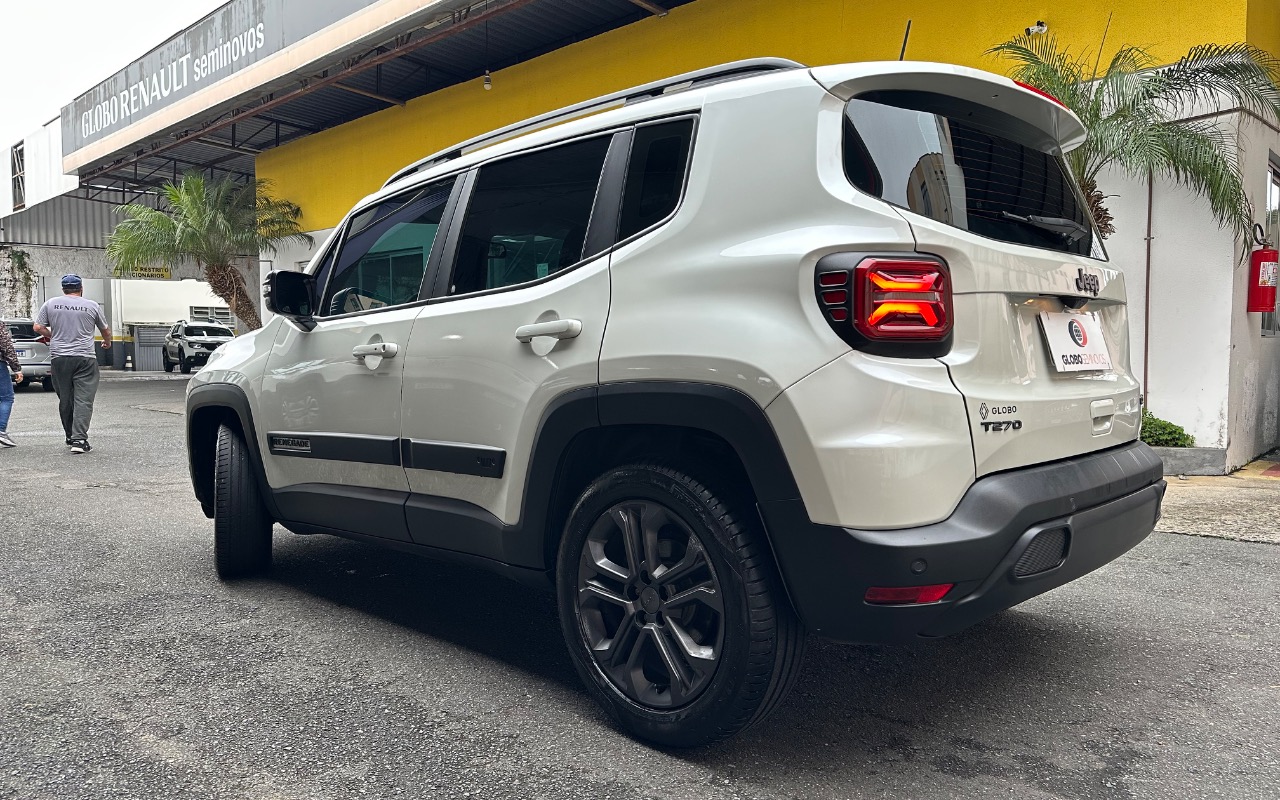 imagem-https://www.socarrao.com.br/sc-vehicle-images-prod/4261406/1790951403884-SU1HXzAzNDguanBlZw.jpeg