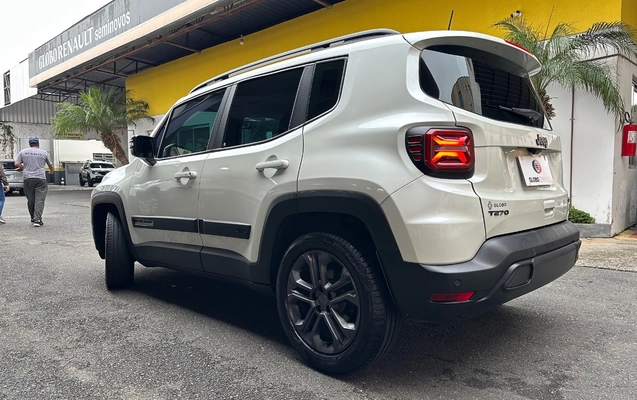 imagem-https://www.socarrao.com.br/sc-vehicle-images-prod/4261406/1790951403884-SU1HXzAzNDguanBlZw.jpeg
