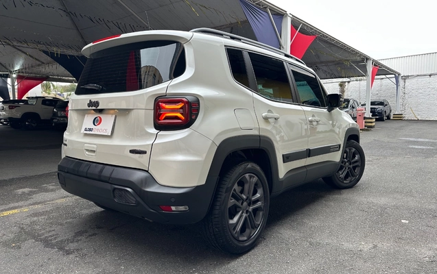 imagem-https://www.socarrao.com.br/sc-vehicle-images-prod/4261406/1790951404148-SU1HXzAzNTAuanBlZw.jpeg