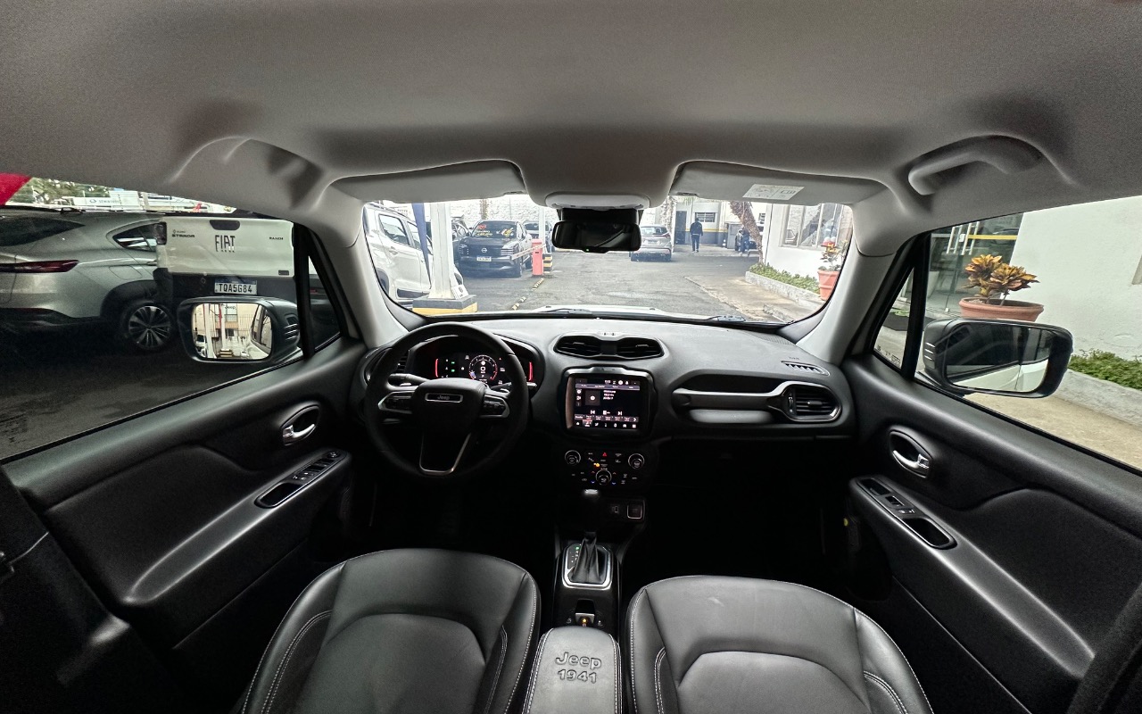 imagem-https://www.socarrao.com.br/sc-vehicle-images-prod/4261406/1790951405266-SU1HXzAzNTguanBlZw.jpeg