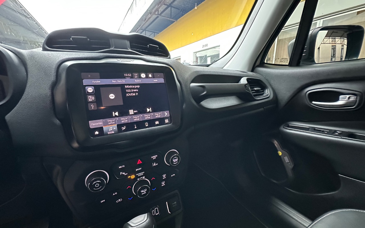 imagem-https://www.socarrao.com.br/sc-vehicle-images-prod/4261406/1790951405559-SU1HXzAzNjAuanBlZw.jpeg