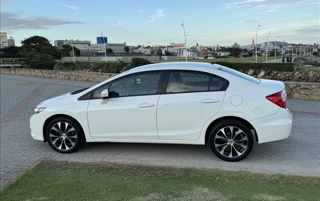 imagem-https://www.socarrao.com.br/sc-vehicle-images-prod/4261510/1791056518615-MKU-8409_13.jpg