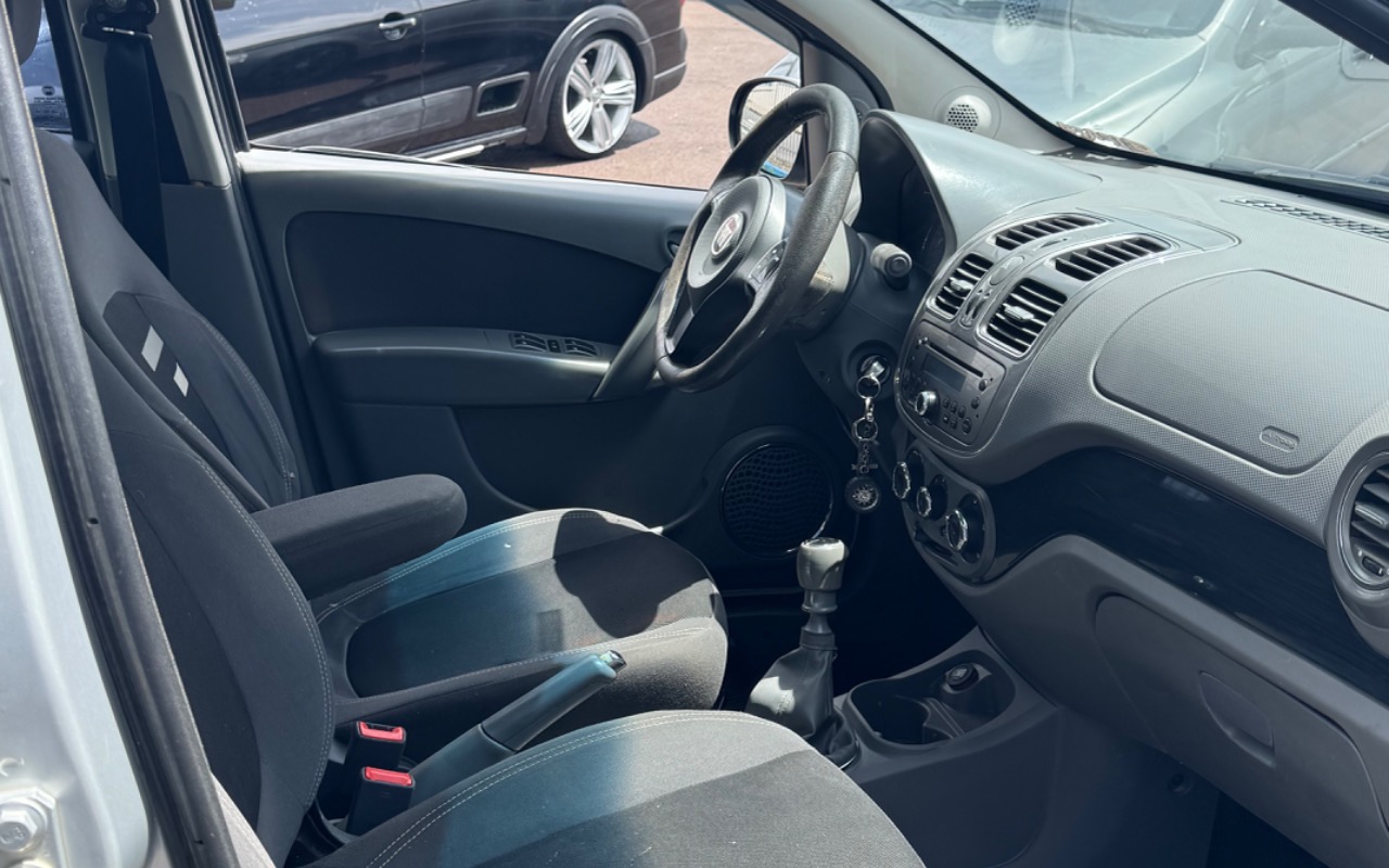 imagem-https://www.socarrao.com.br/sc-vehicle-images-prod/4261526/1790952309110-SU1HXzY1NjQuanBlZw.jpeg