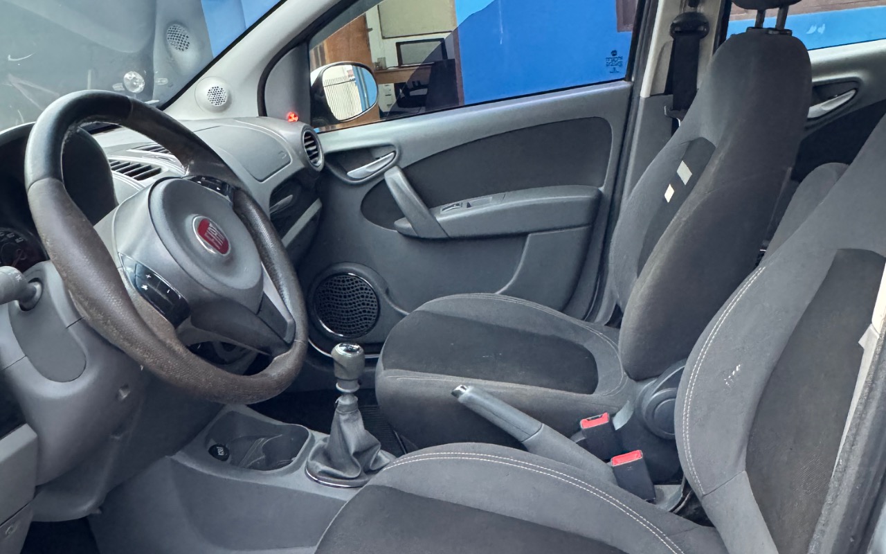 imagem-https://www.socarrao.com.br/sc-vehicle-images-prod/4261526/1790952309238-SU1HXzY1NTIuanBlZw.jpeg