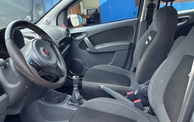 imagem-https://www.socarrao.com.br/sc-vehicle-images-prod/4261526/1790952309238-SU1HXzY1NTIuanBlZw.jpeg