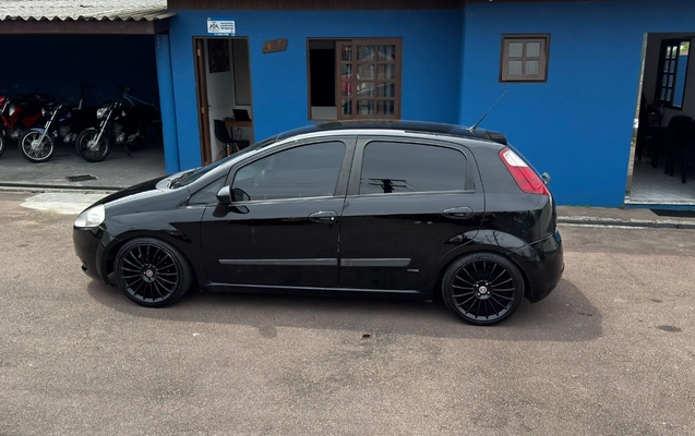 imagem-https://www.socarrao.com.br/sc-vehicle-images-prod/4261578/1790952557689-YWU1OGMwZTEtNTczYi00YjAyLWFhZTUtMTA2NzdhYzdiMzFlLmpwZWc.jpeg