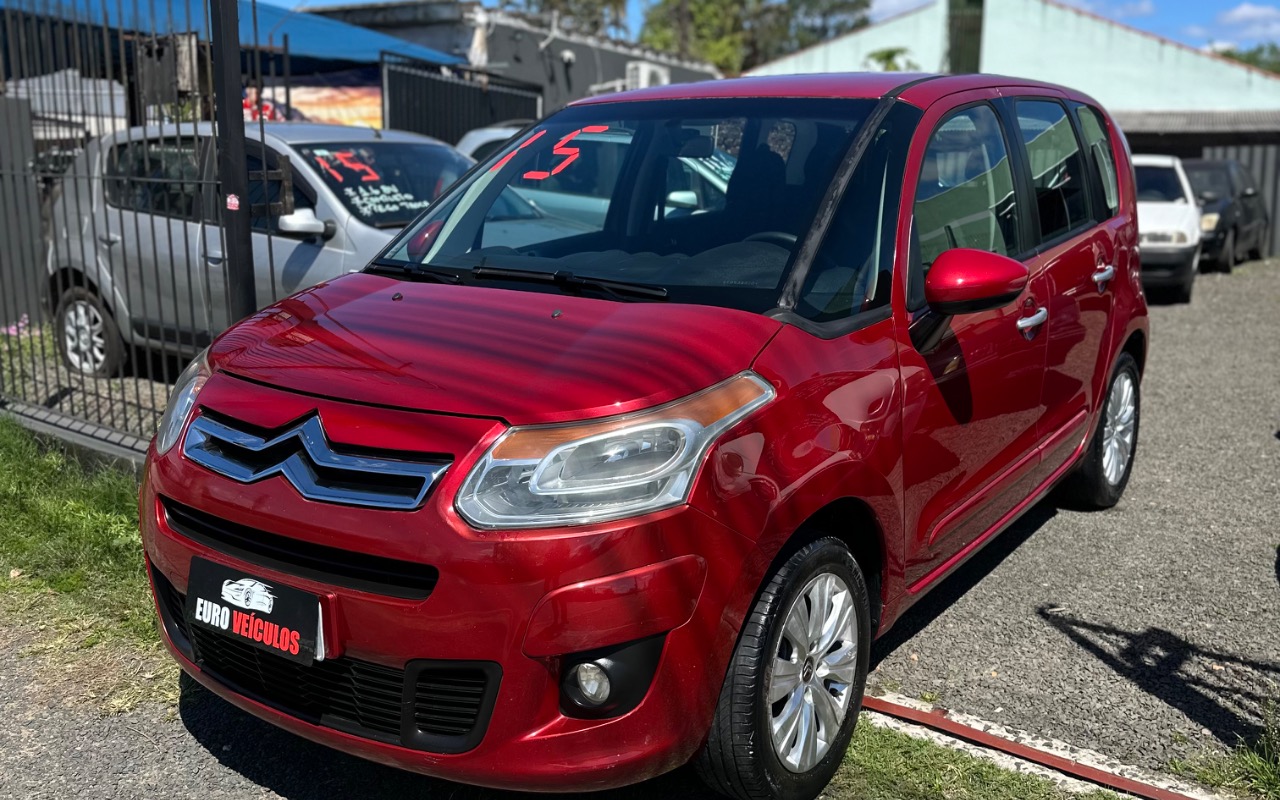 imagem-https://www.socarrao.com.br/sc-vehicle-images-prod/4261585/1790952580461-SU1HXzIyNjcuanBlZw.jpeg