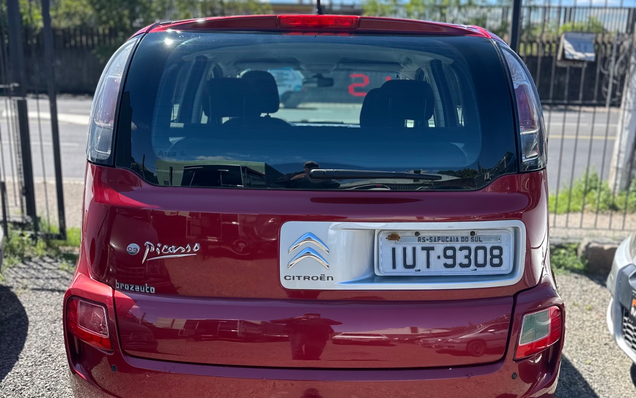 imagem-https://www.socarrao.com.br/sc-vehicle-images-prod/4261585/1790952581068-SU1HXzIyNzkuanBlZw.jpeg