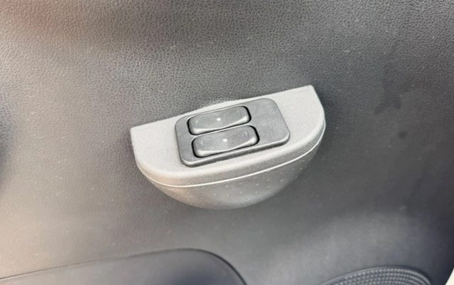 imagem-https://www.socarrao.com.br/sc-vehicle-images-prod/4261646/1791479211726-o2nDoq7p4Ojhzu0WvCwtDLnunm3iooop.jpg