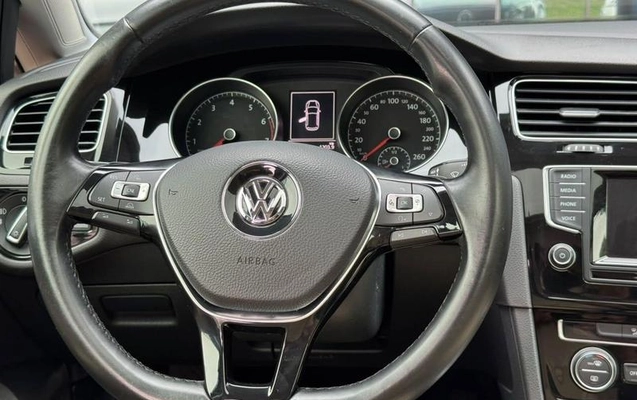 imagem-https://www.socarrao.com.br/sc-vehicle-images-prod/4261656/1790953127514-8533922_12_B_224ed2b975.jpeg