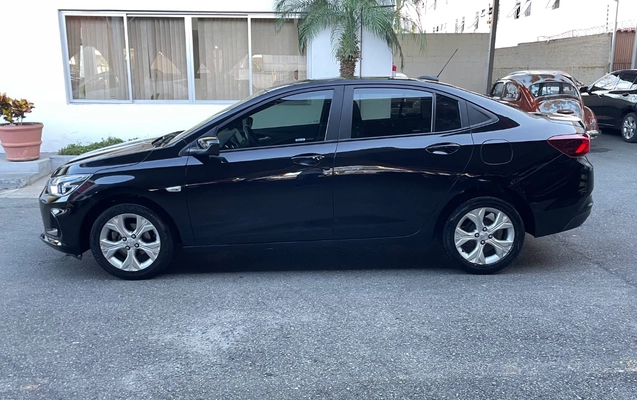 imagem-https://www.socarrao.com.br/sc-vehicle-images-prod/4261658/1790953176070-OGZlZDA3Y2MtMWUxNy00MGJlLThkZmQtNWQ4OWFiYjkwMDFkLmpwZWc.jpeg