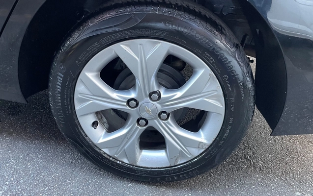 imagem-https://www.socarrao.com.br/sc-vehicle-images-prod/4261658/1790953176275-MWU2MGZkYjgtMWE0MS00ZWNmLWIxYzktM2IwZTdkYzQwMzAyLmpwZWc.jpeg