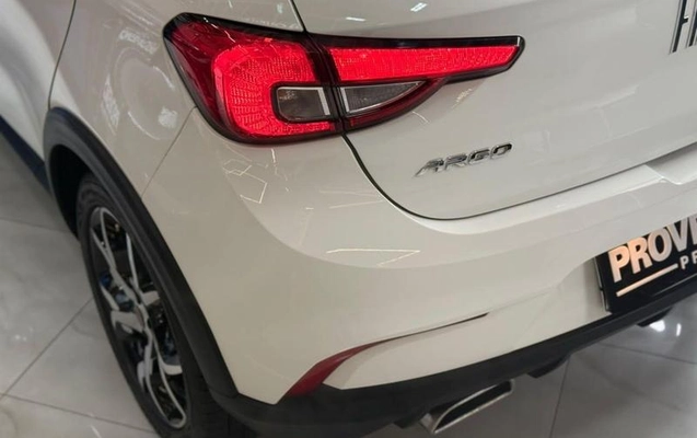 imagem-https://www.socarrao.com.br/sc-vehicle-images-prod/4261751/1791233967772-8510912_7_B_c8ac0d2ee8.jpeg