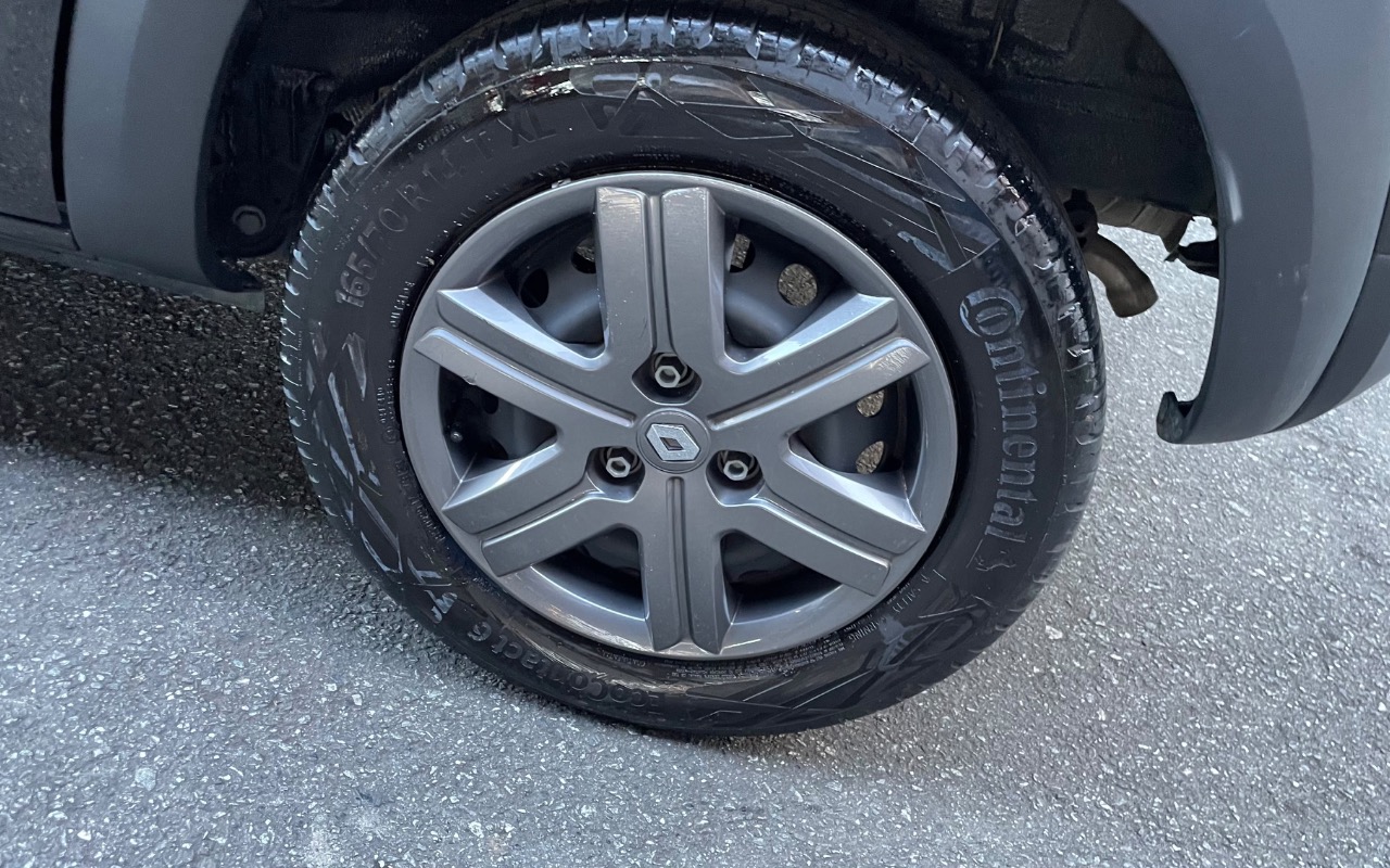 imagem-https://www.socarrao.com.br/sc-vehicle-images-prod/4261825/1790954290955-Y2E0ZTJiYTItMzU2Yi00NTIzLWIzYmEtMTc1ZTJiNTg4ZjRjLmpwZWc.jpeg