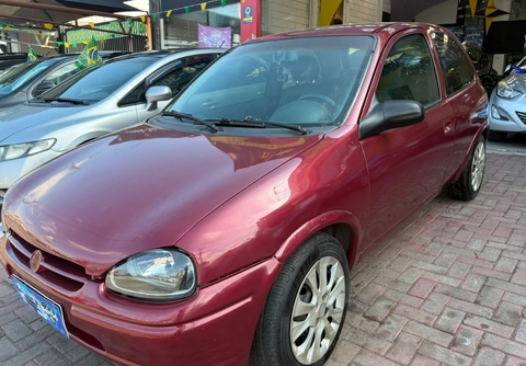 Chevrolet Corsa 1996 Roxo — foto 1 de 3