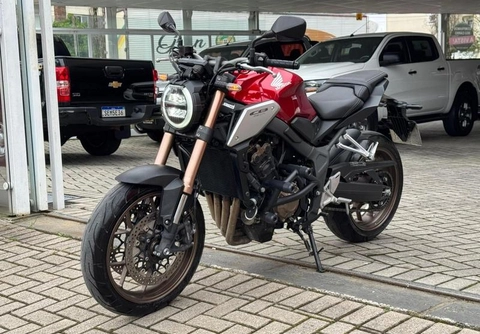 Honda CB 650R 2022 Vermelho — foto 1 de 3
