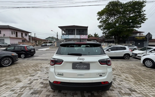 imagem-https://www.socarrao.com.br/sc-vehicle-images-prod/4261909/1790954979502-003_21ce06330183f04b89bf2f677d4c15c8.jpg