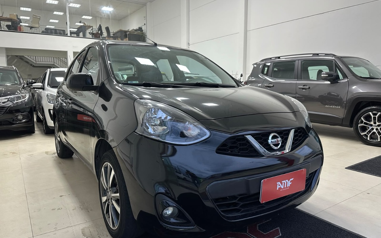Nissan MARCH 2020 Preto — foto 1 de 3