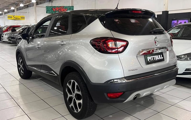 imagem-https://www.socarrao.com.br/sc-vehicle-images-prod/4261970/1791742030832-8472164_7_B_536a4582ec.jpeg