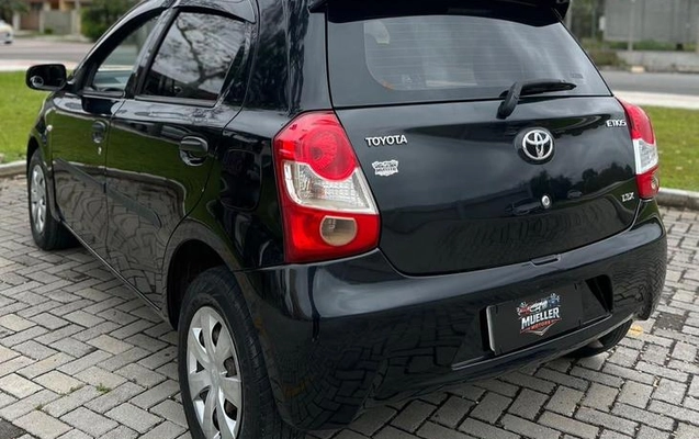 imagem-https://www.socarrao.com.br/sc-vehicle-images-prod/4262019/1791045973095-8500439_0_B_81a2a42095.jpeg