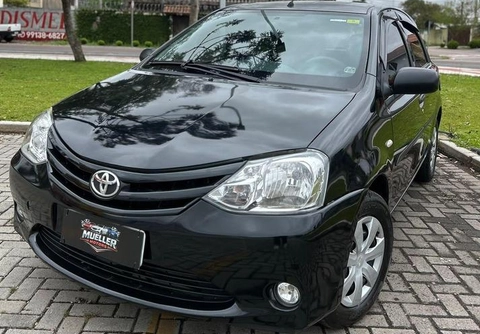 Toyota Etios 2013 Preto — foto 1 de 3