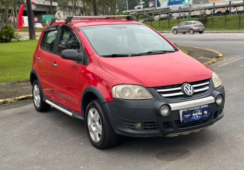 Volkswagen Crossfox 2008 Vermelho — foto 1 de 3