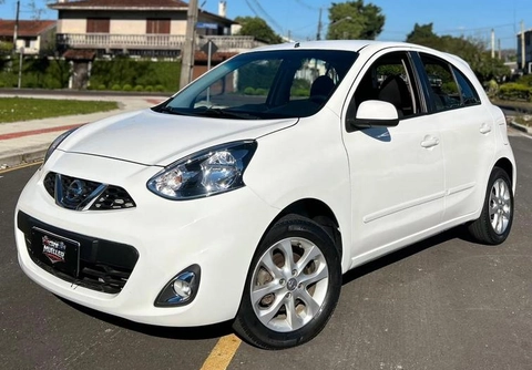 Nissan MARCH SV 1.0 12V Flex 5p 2017 Branco — foto 1 de 3