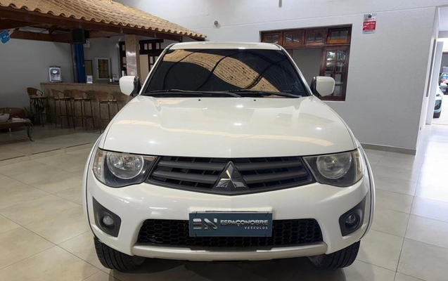 imagem-https://www.socarrao.com.br/sc-vehicle-images-prod/4262127/1790958208924-8537367_1_B_b9e12b9ec4.jpeg
