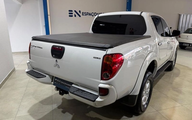 imagem-https://www.socarrao.com.br/sc-vehicle-images-prod/4262127/1790958208928-8537367_3_B_58413569bf.jpeg