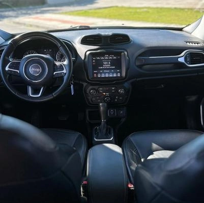 imagem-https://www.socarrao.com.br/sc-vehicle-images-prod/4262153/1791046083352-8517292_6_B_40520fd355.jpeg