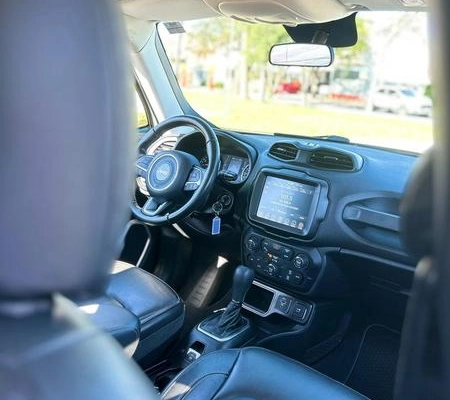 imagem-https://www.socarrao.com.br/sc-vehicle-images-prod/4262153/1791046083360-8517292_13_B_022c856fc2.jpeg
