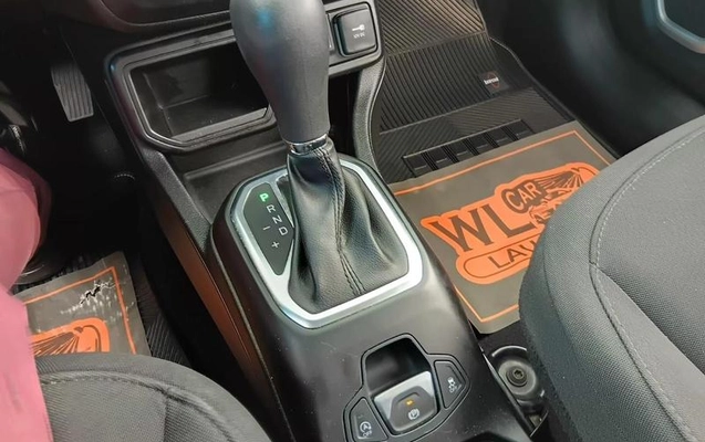 imagem-https://www.socarrao.com.br/sc-vehicle-images-prod/4262175/1790958868291-8529705_6_B_46393e5c41.jpeg