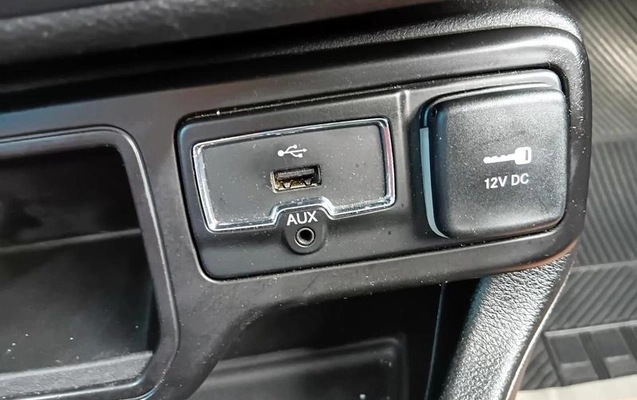 imagem-https://www.socarrao.com.br/sc-vehicle-images-prod/4262175/1790958868297-8529705_11_B_ce9992a365.jpeg