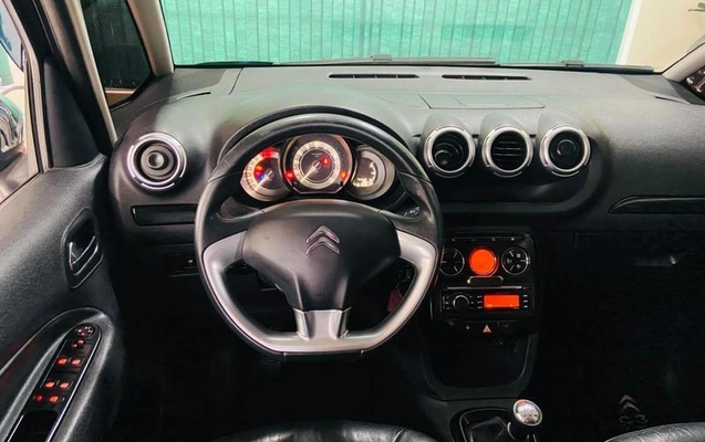 imagem-https://www.socarrao.com.br/sc-vehicle-images-prod/4262237/1791387262806-8452807_1_B_f67e0ceece.jpeg