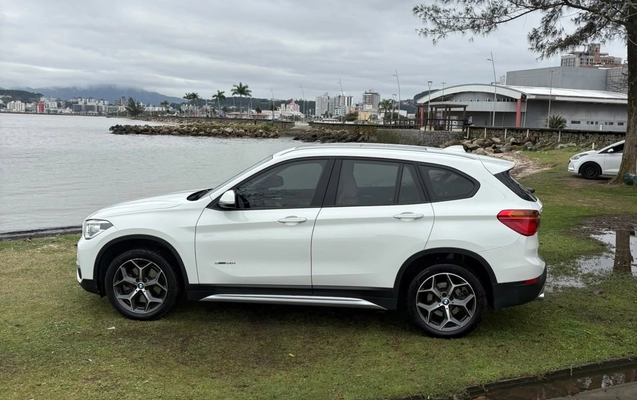 imagem-https://www.socarrao.com.br/sc-vehicle-images-prod/4262371/1791209148043-003_afb4ba3721008585b5fe5180cbe3a483.jpg
