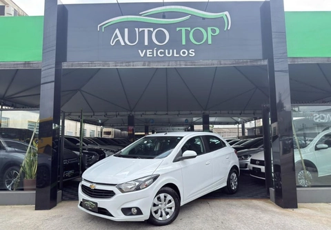 Chevrolet Onix 2017 Branco — foto 1 de 3
