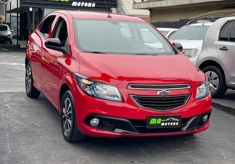 Chevrolet Onix 2015 Vermelho — foto 1 de 3