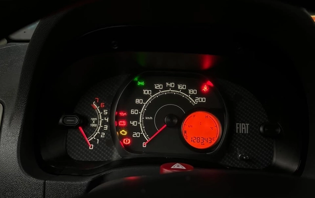 imagem-https://www.socarrao.com.br/sc-vehicle-images-prod/4262476/1790959042882-c6814cadc0fa7e1117a44079478965be_big.jpeg
