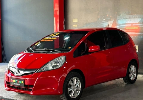 Honda Fit 2013 Vermelho — foto 1 de 3