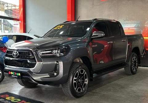Toyota Hilux 2025 Cinza — foto 1 de 3
