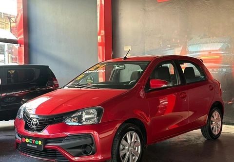 Toyota Etios 2021 Vermelho — foto 1 de 3