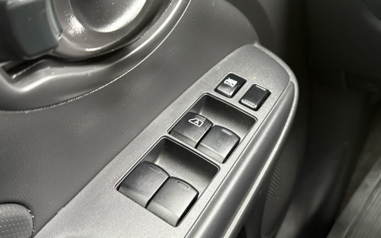 imagem-https://www.socarrao.com.br/sc-vehicle-images-prod/4262727/1790960701106-V2hhdHNBcHAgSW1hZ2UgMjAyNi0xMC0wMiBhdCAxMy40Mi40Ny5qcGVn.jpeg