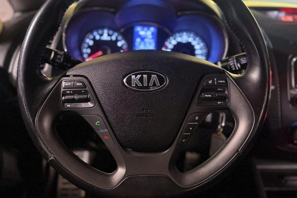 imagem-https://www.socarrao.com.br/sc-vehicle-images-prod/4262768/1790966070178-8326236_13_B_2d08403fdd.jpeg