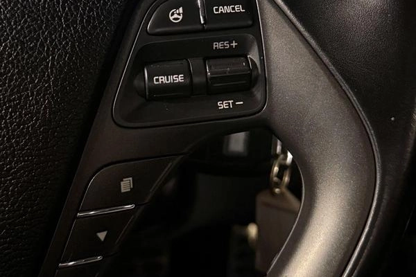 imagem-https://www.socarrao.com.br/sc-vehicle-images-prod/4262768/1790966070180-8326236_13_B_825e1fe760.jpeg