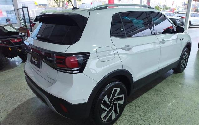 imagem-https://www.socarrao.com.br/sc-vehicle-images-prod/4262806/1791372864474-8538098_12_B_8a6a94fd52.jpeg