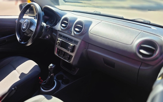 imagem-https://www.socarrao.com.br/sc-vehicle-images-prod/4262809/1790961160785-MjAyNjA5MjVfMTQ0MzMyLmpwZw.jpg