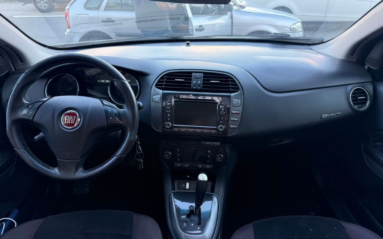 imagem-https://www.socarrao.com.br/sc-vehicle-images-prod/4262823/1790961313301-V2hhdHNBcHAgSW1hZ2UgMjAyNi0wNS0xMiBhdCAxNy4wOS4xMiAoMSkuanBlZw.jpeg